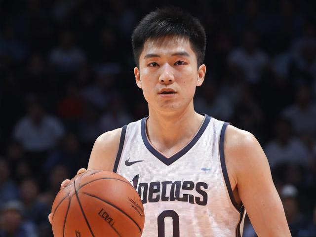 jiuyou.com_ 三分狂潮：北京队三分球命中率突破40%，火力全开！，三分球选手