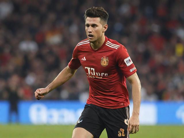 九游体育官网_ 德甲创新战术引领潮流，比赛中精彩瞬间频繁发生