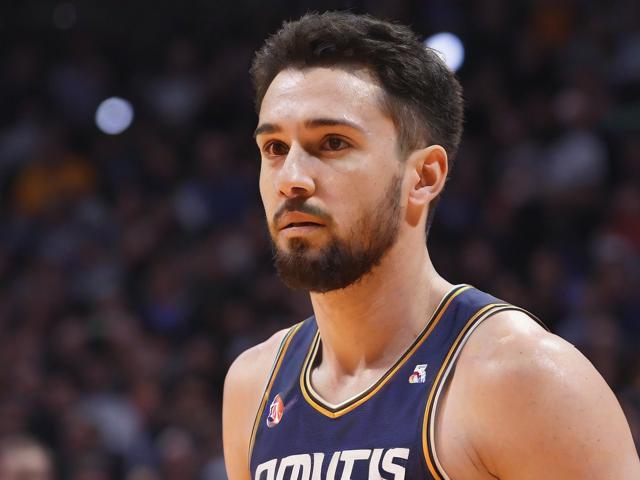 “九游app_ 季后赛最火爆瞬间盘点:球迷最激动的绝杀时刻”,季后赛落后绝杀 “九游app_ 季后赛最火爆瞬间盘点:球迷最激动的绝杀时刻”,季后赛落后绝杀