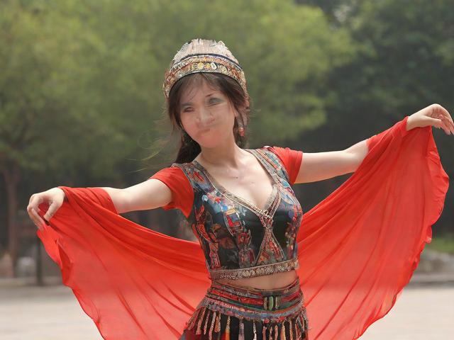 九游体育网站_ 传统民族舞蹈竞技,文化传承中的运动魅力,民族传统体育具有休闲养生,竞技表演 九游体育网站_ 传统民族舞蹈竞技,文化传承中的运动魅力,民族传统体育具有休闲养生,竞技表演