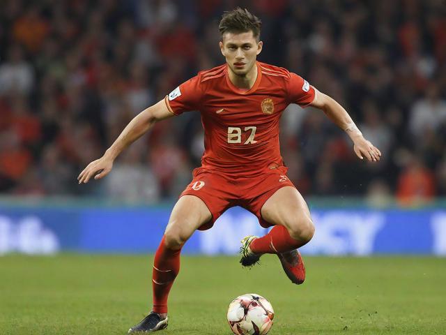 九游体育官网_ 德甲比赛中的精彩瞬间不断，战术变化层出不穷，九游游戏中心官网登录中心