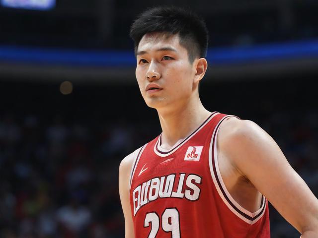 jiuyou.com_ 中国篮球明星转型成为商业偶像，影响力扩大，中国明星篮球队成员