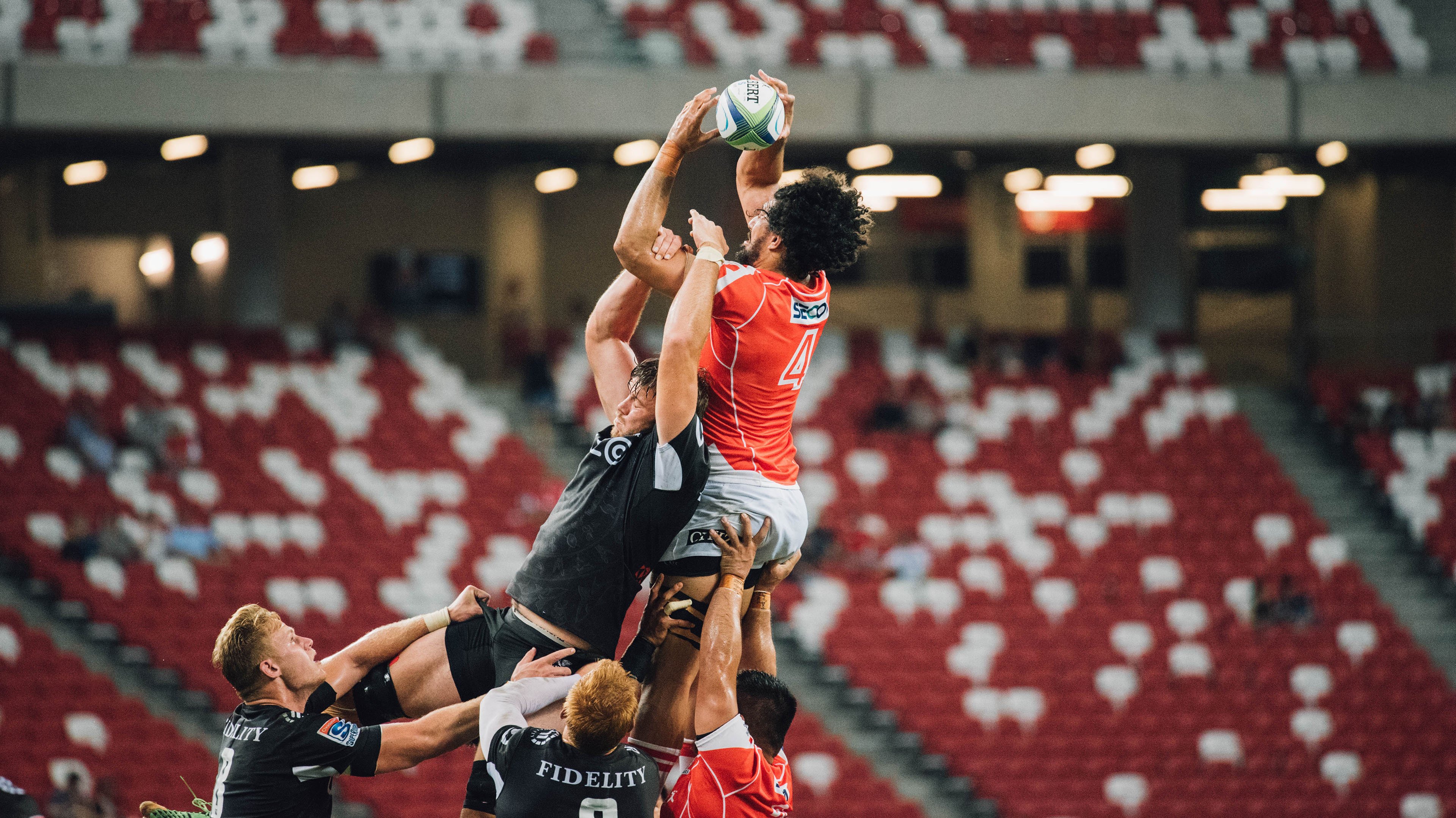 奥格斯堡队士气高涨,备战下一场比赛,奥格斯堡主客场球衣